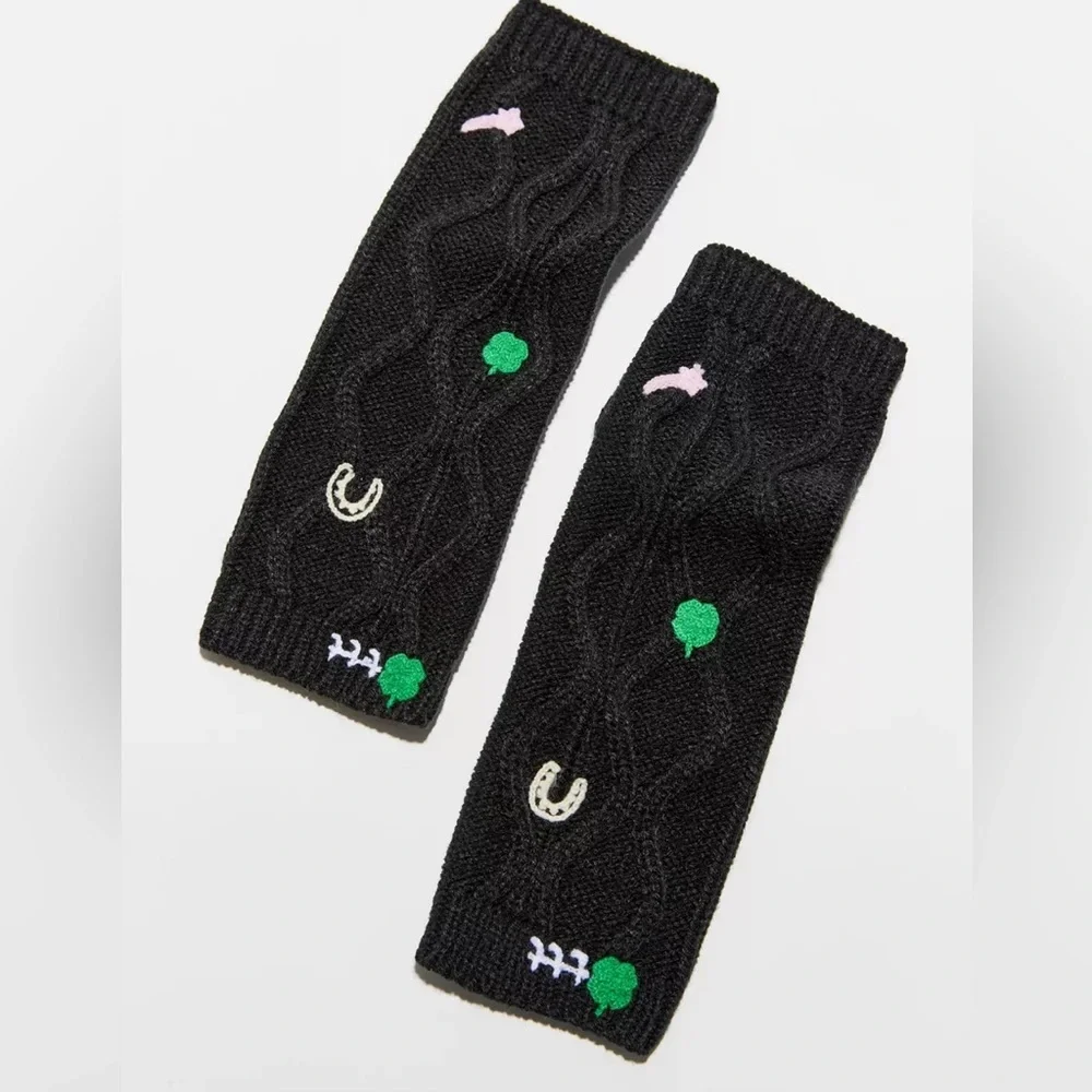 Bella Embroidered Arm Warmer